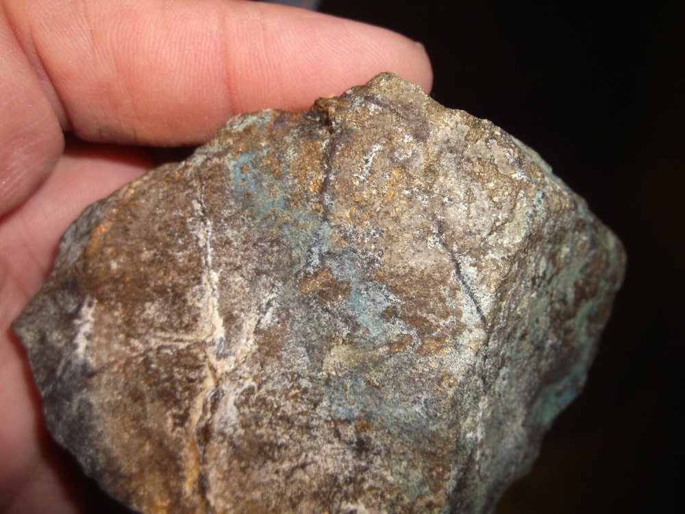 Gold, silver, copper, 263 grams samples ,ore high grade .