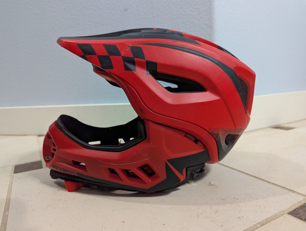 Rockbros TT-32 Helmet Size Small, 48-53cm, Lightweight