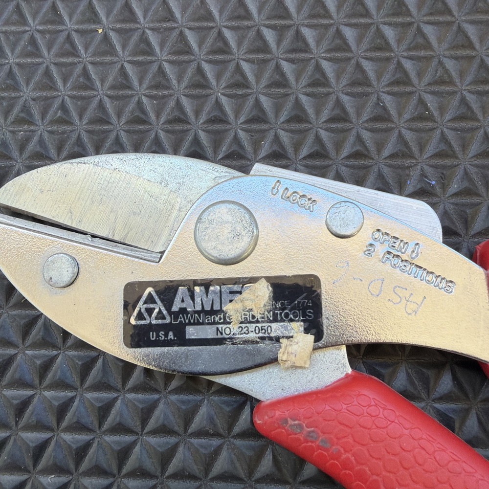 AMES 23-050 Pruner - Excellent Condition