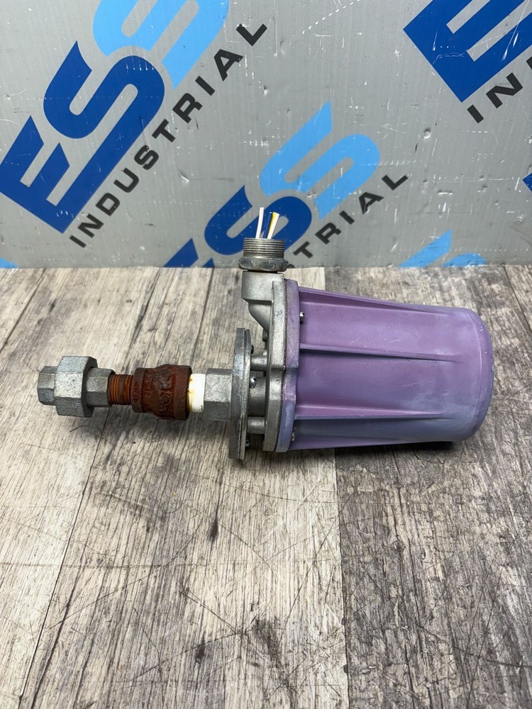 HONEYWELL ULTRAVIOLET FLAME DETECTOR C7061A 1012