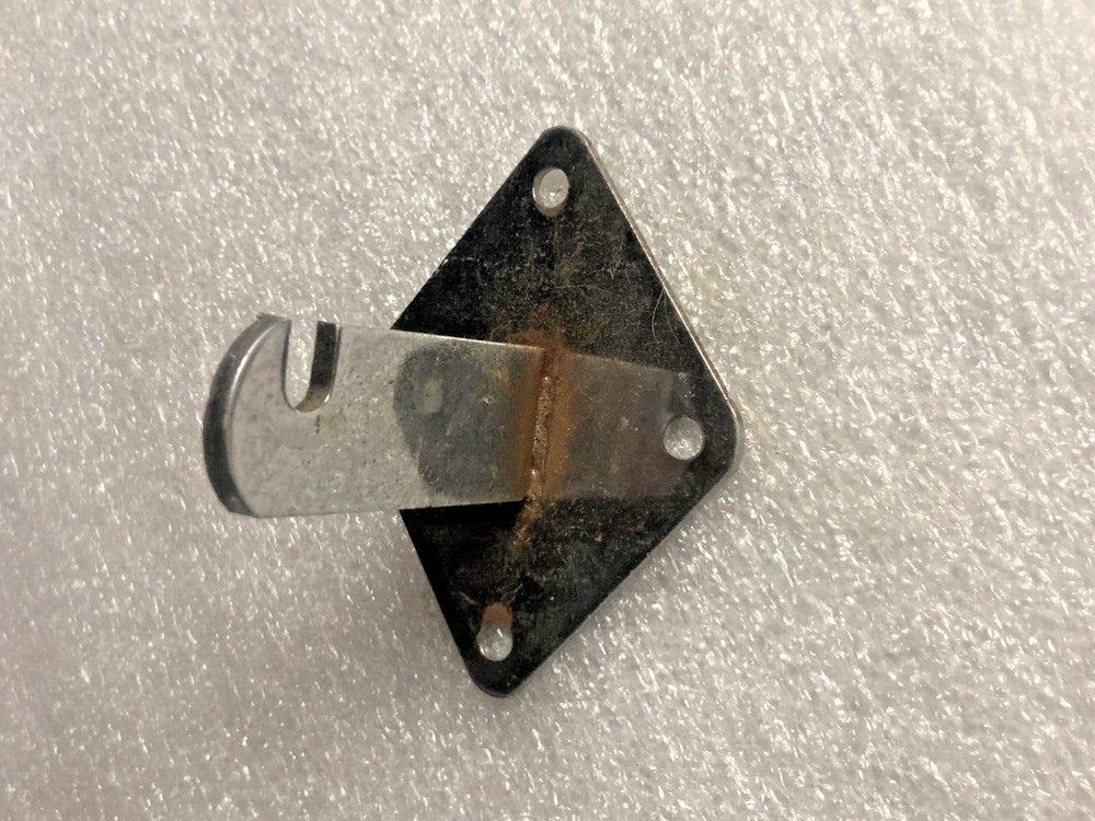 GRIDRACK WALL MOUNT BRACKET CHROME 2" MOUNT LENGTH QTY 12 EXCELLENT CONDITION