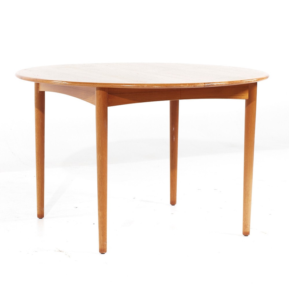 William Watting Style MCM Danish Teak Expanding Dining Table with 2 Leaves