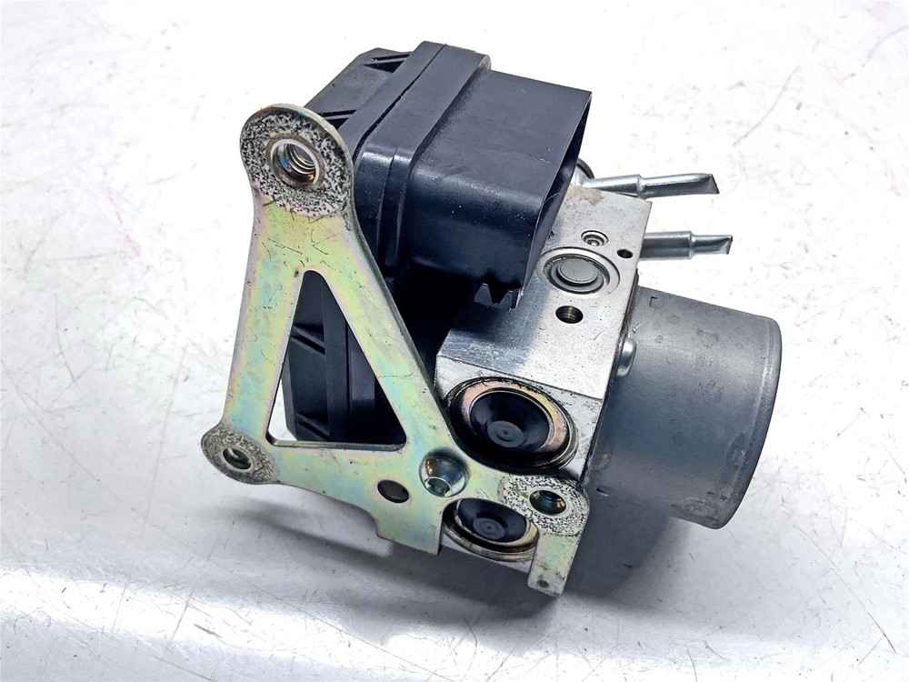 2017 Yamaha MT-09 ABS Pump - B50859301900
