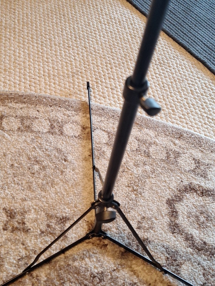 K&M Telescoping Folding Music Stand