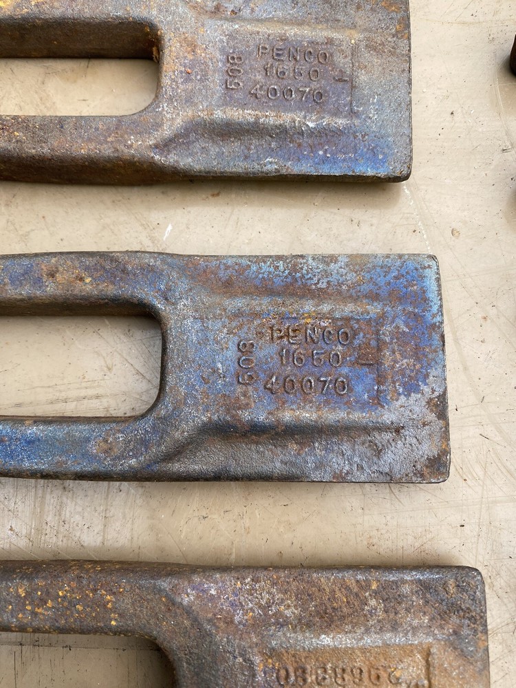 NEW PENGO # 1650 AUGER DRILLING TEETH / FAST LOCK