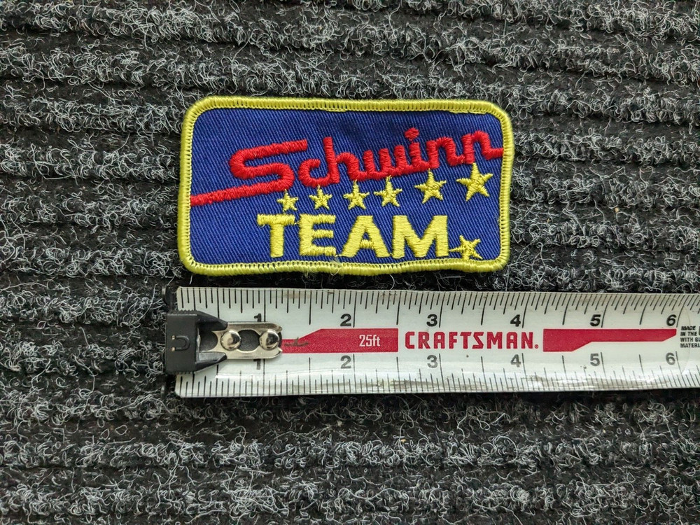 SCHWINN TEAM ORIGINAL BICYCLE JACKET EMBROIDERED PATCH NOS