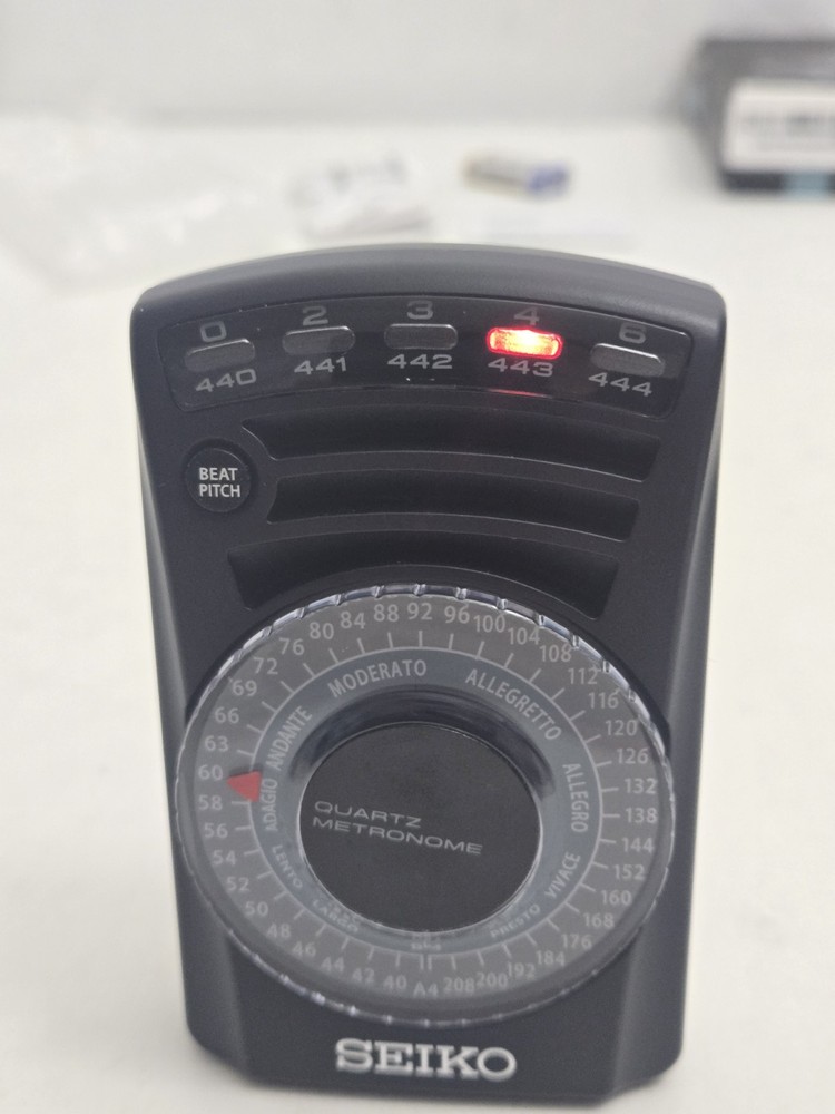 SEIKO Quartz Metronome SQ80 Batteries