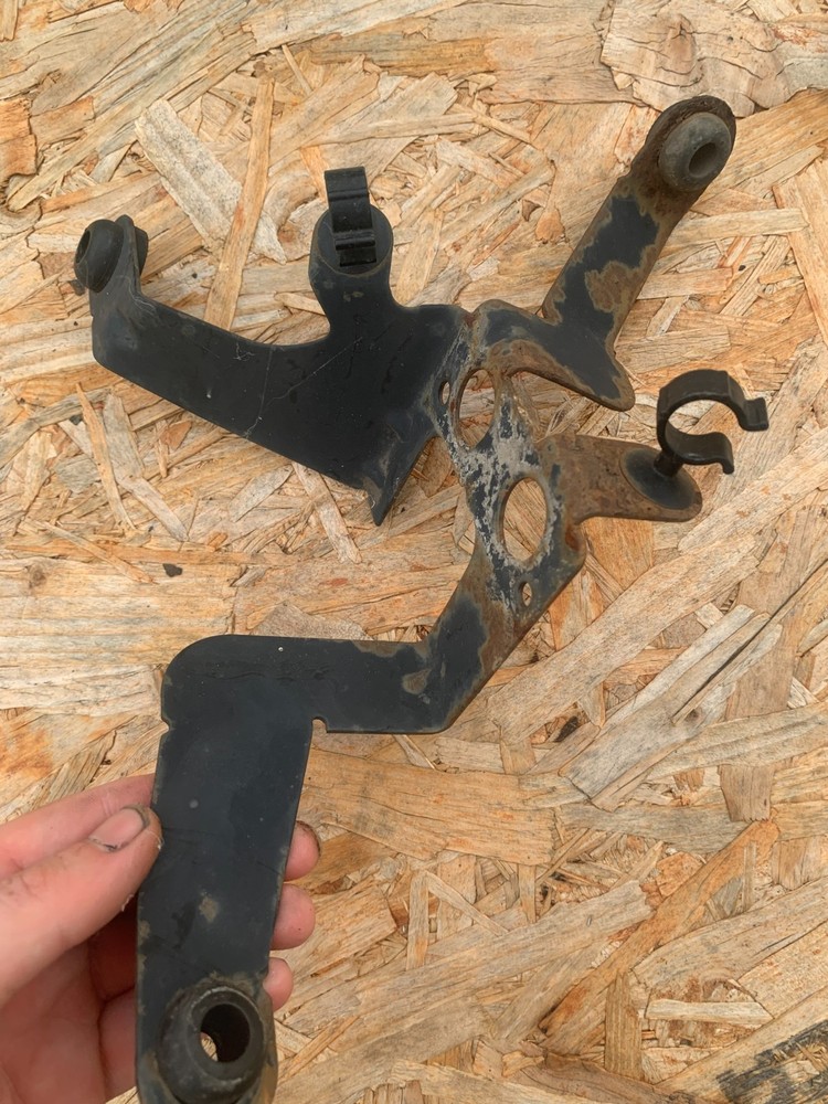 Ford Fiesta Mk6 ABS Module Pump Bracket Holder 2005-2008
