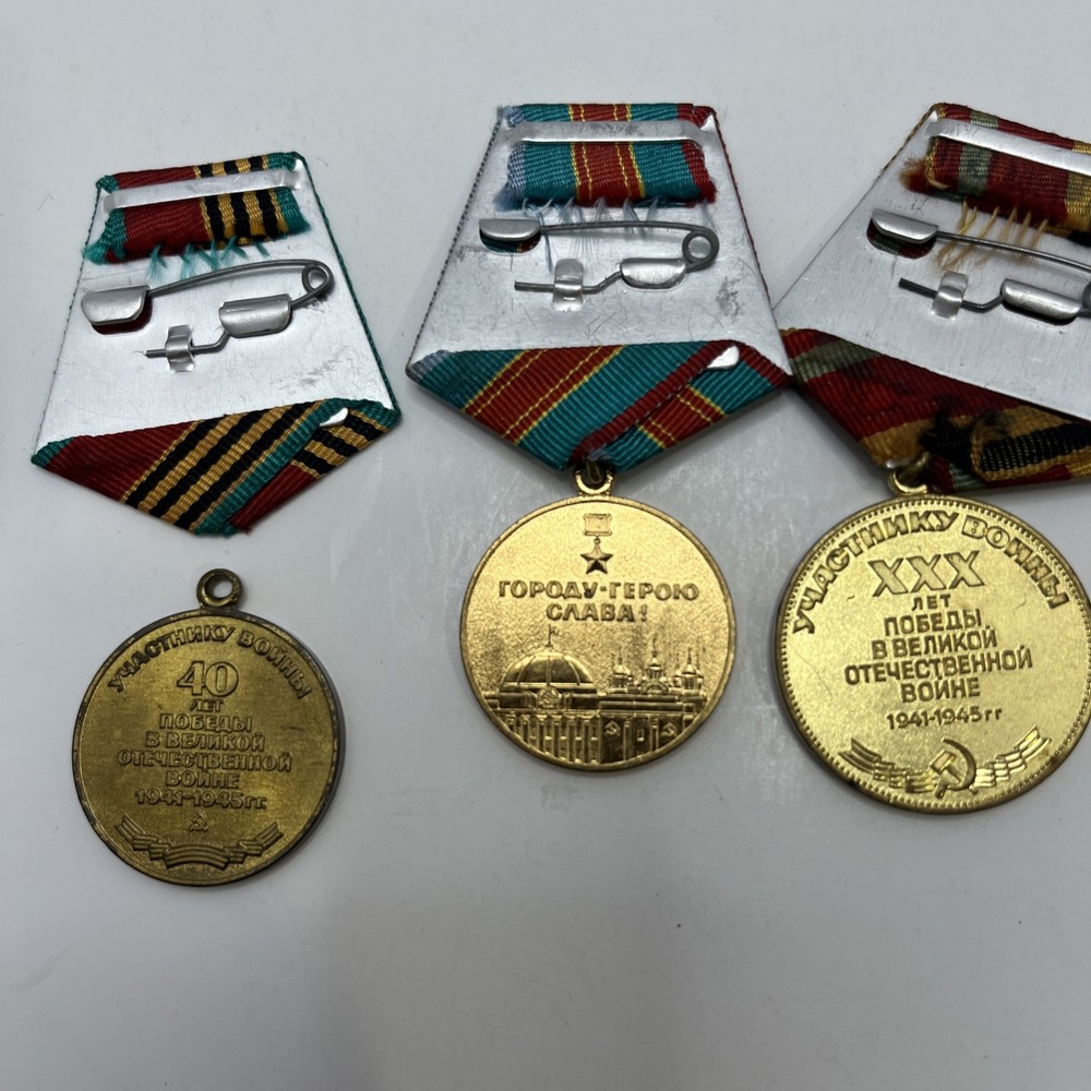 4--WW2 MEDAL BADGE MEDALS SOVIET RUSIAN