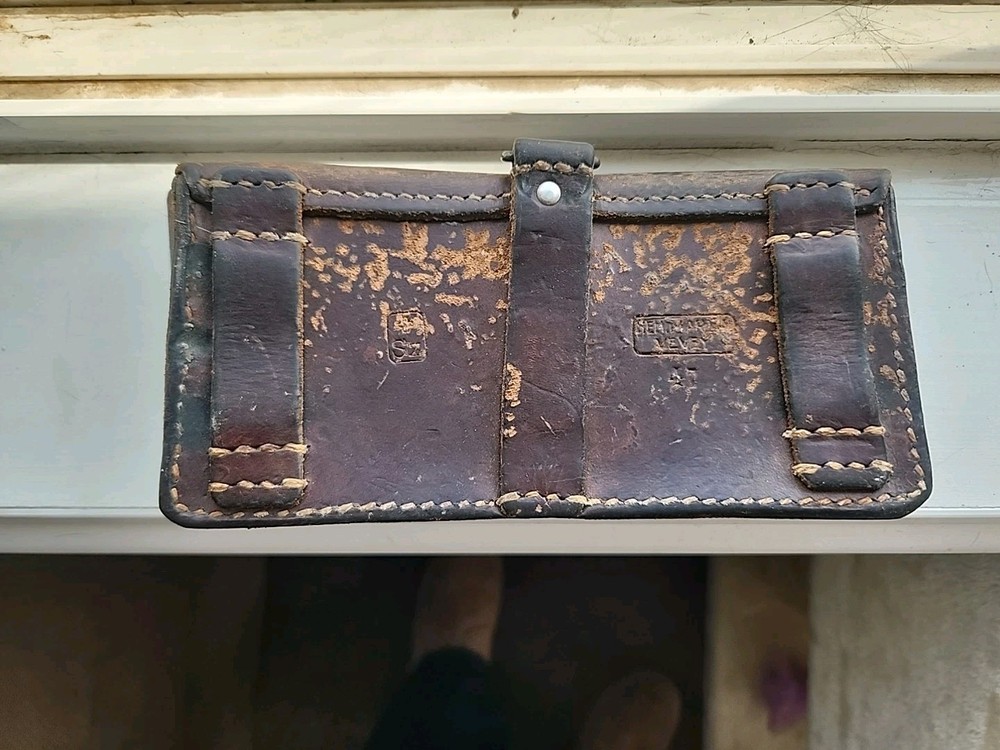 Swiss WWII Pattern Leather K-31 Pouch 1947
