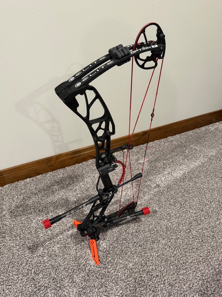 Elite option 7 archery bow