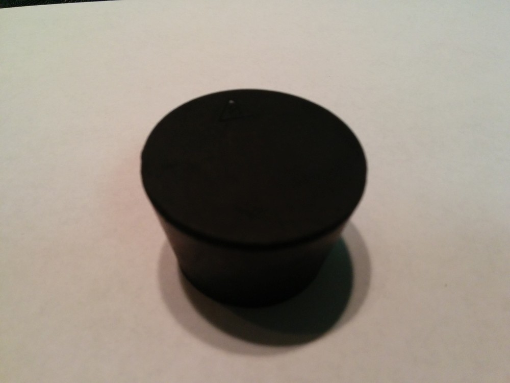 VWR Laboratory Size 8 #8 Solid Black Rubber Stopper Seal, M29, 59580-309