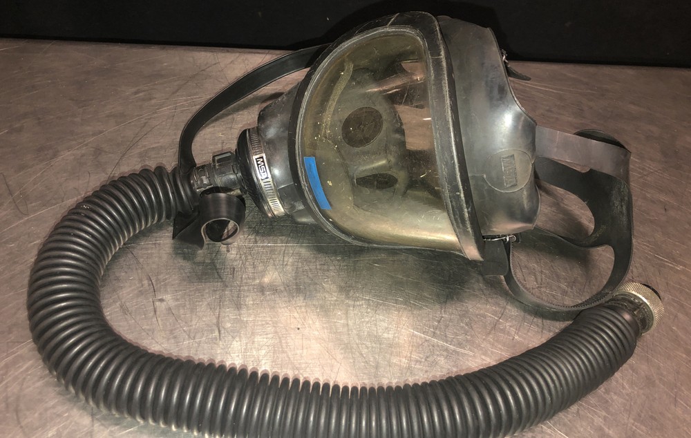 MSA BM-13D-17 MASK MEDIUM With Hose and adapter. Our #14