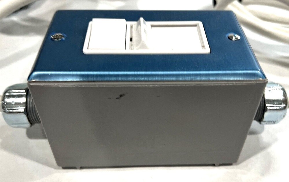 Cooper Lighting Switch 62200977 QE3516 6131528419