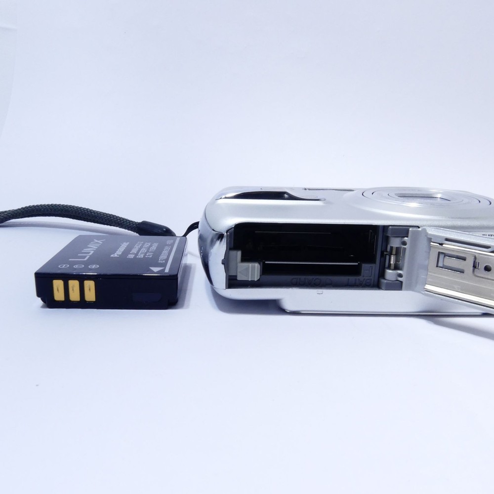 Panasonic DMC-FX50 Compact Digital Camera Tested Functional Condition