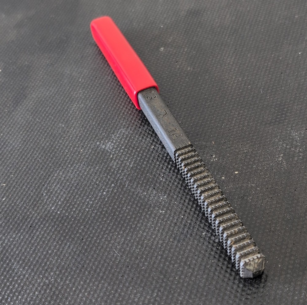 Snap-on Thread Restorer File TF1124B