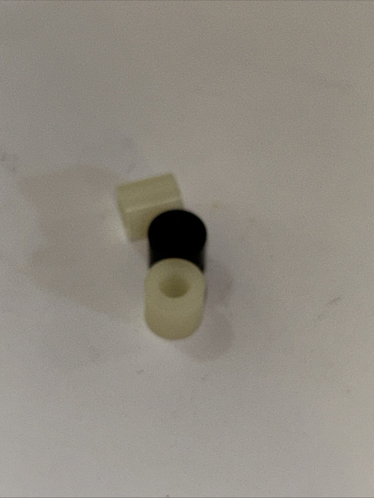 557126P Plastic return roller