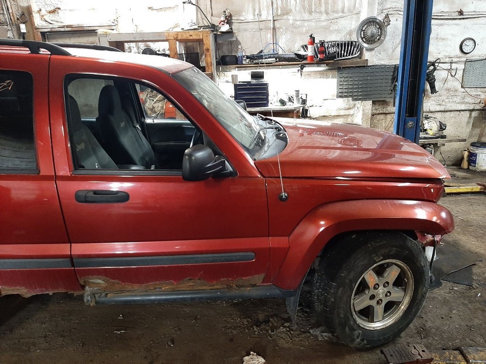 LIBERTY 2005 High Mounted Stop Light 1083490