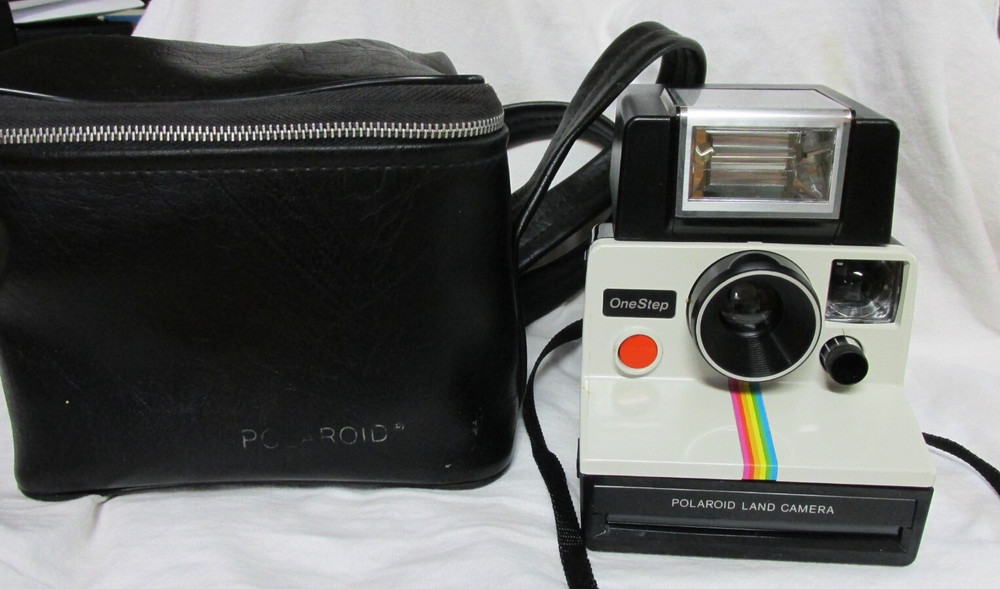 VINTAGE 1970s POLAROID SX-70 RAINBOW CAMERA w/ ITT MAGICFLASH & CASE   WORKS!!