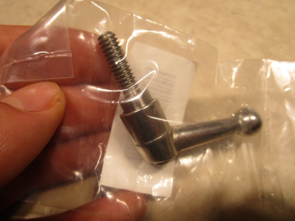 GAV 98100 ADJUSTABLE HANDLE, R0137