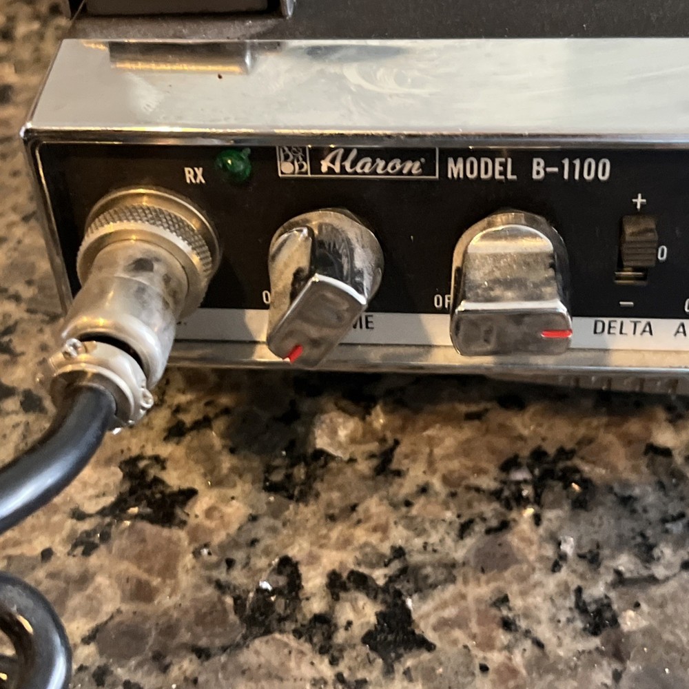1977 ALARON MODEL B-1100 23 Channel Mobile Transceiver