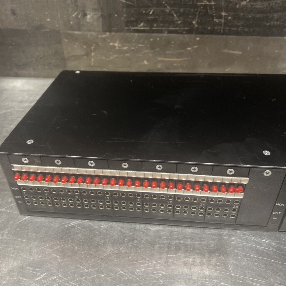 Telect 010-0128-0001 DSX1 PANEL 28-Termination Used Surplus
