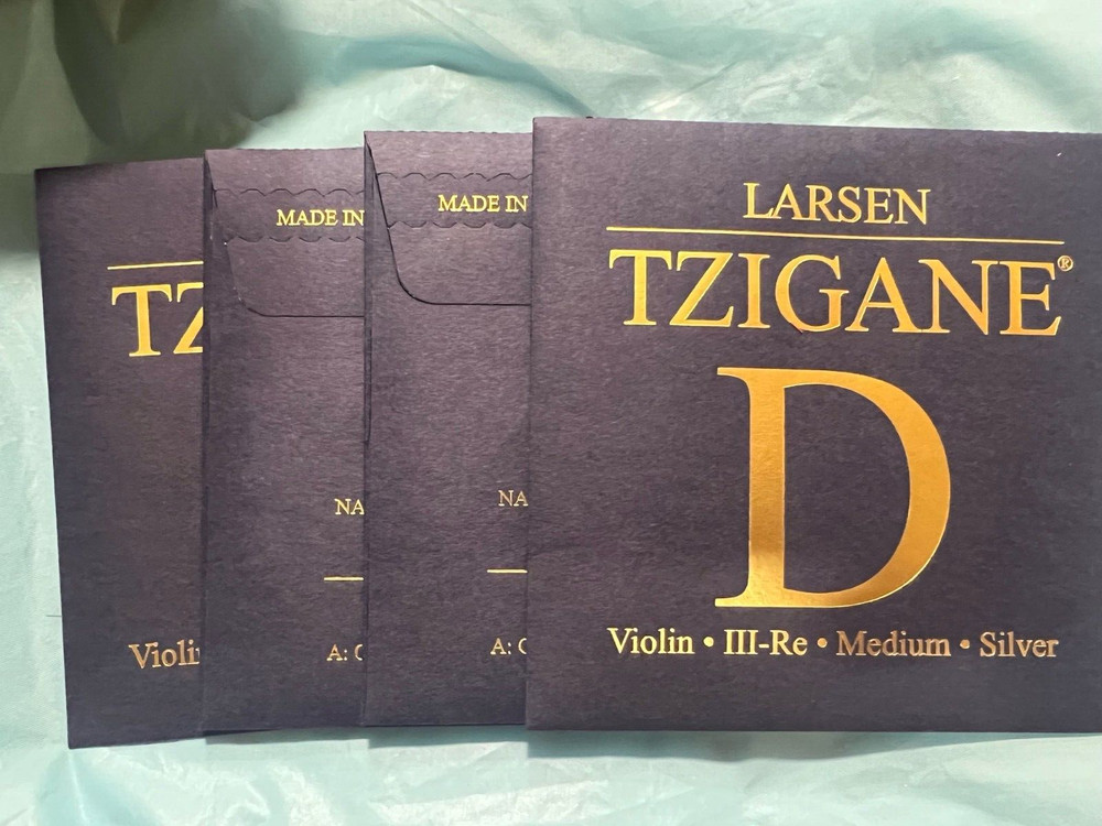 Larsen Tzigane Violin Strings Set 4/4
