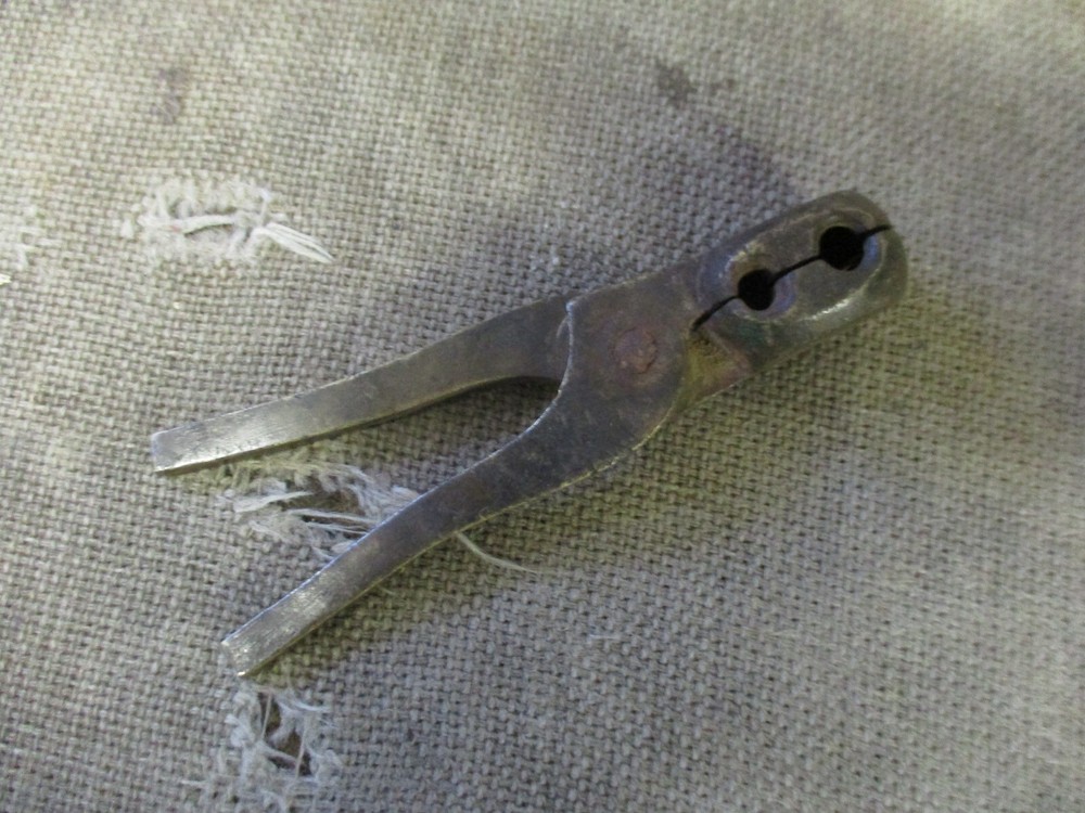 OLD UNKNOWN MAKER ALL METAL RELOADING TOOL SMALL BALL SHELL CIVIL WAR MILITARY