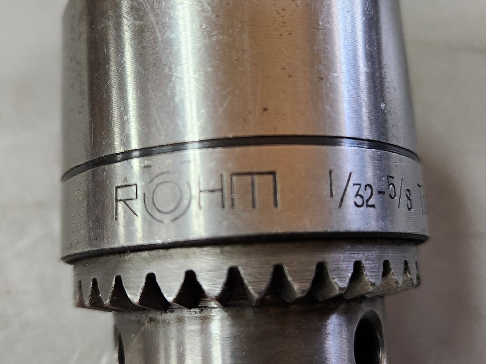 ROHM  DRILL CHUCK 1/32-5/8 W. GERMANY TAPER 3