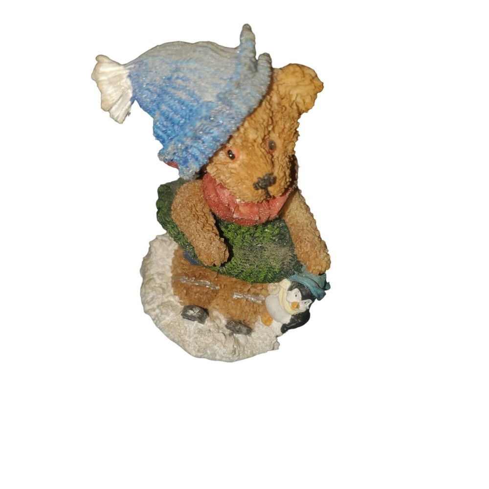 Vintage unmarked bear figurine