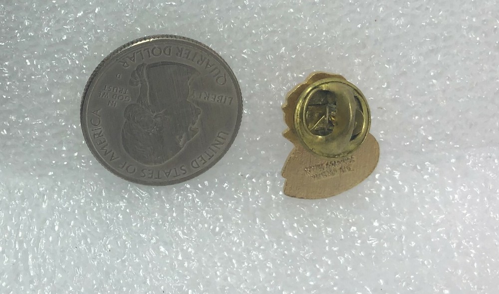 Windsor Canada Rose Pin