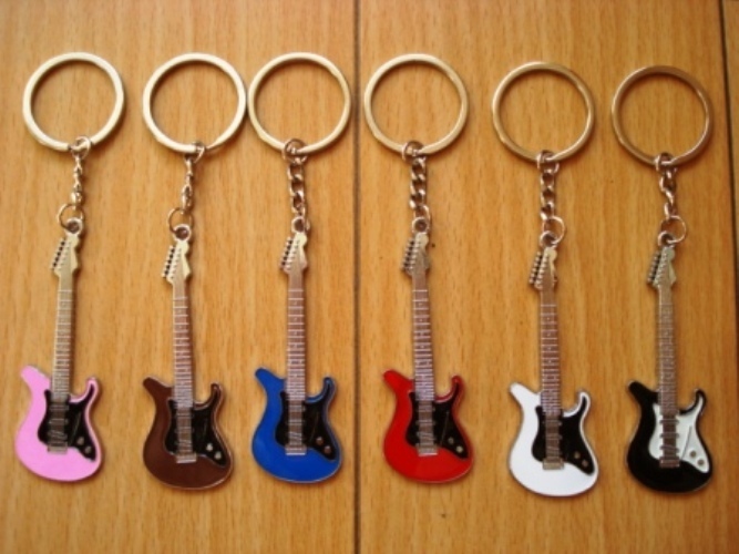 Keychain Electric Guitar (one piece)