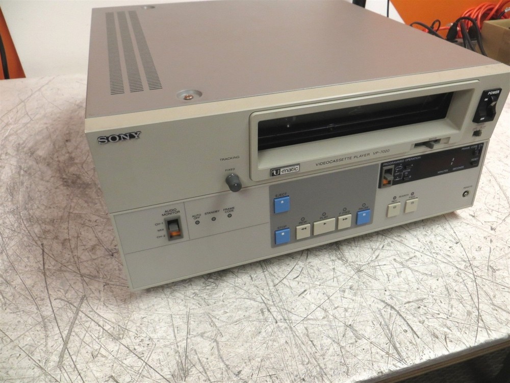 Sony VP-7020 U-Matic Videocassette Player Eject Issue AS-IS