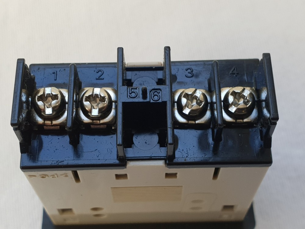 Omron H7ET-N1 Time Counter - Unused