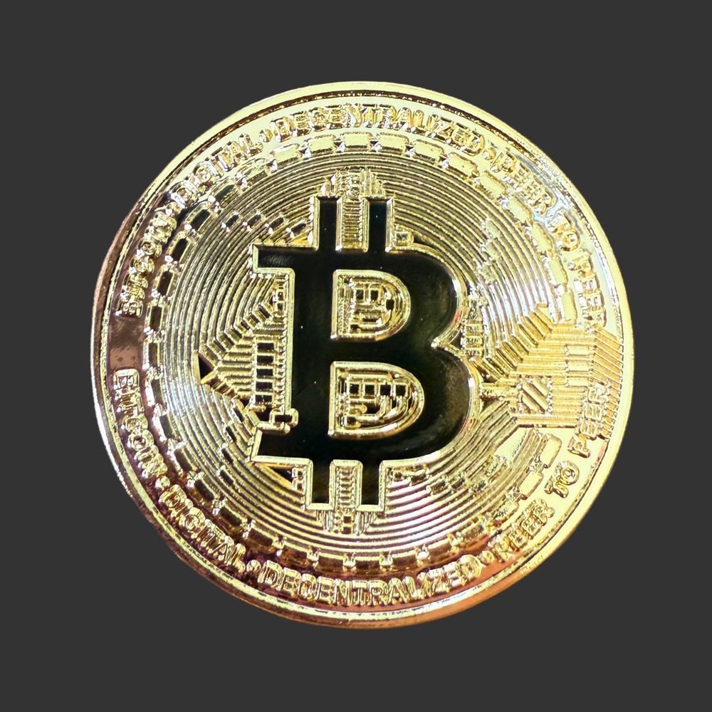 Bitcoin Magnetic Golf Ball Marker – Crypto Golf Accessory