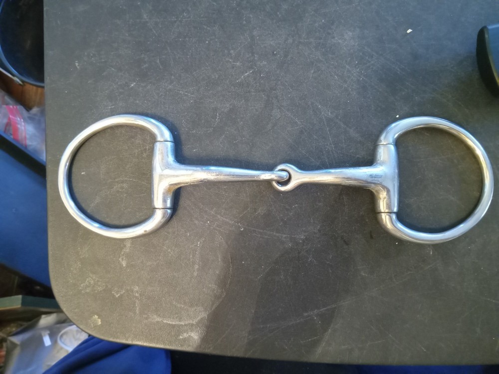 Used eggbutt snaffle bit 5 in mouth korsteel