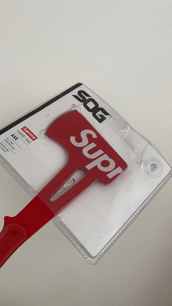 Supreme SOG Hand Axe