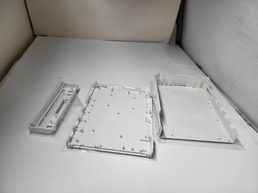 NEW White Wii Replacement shell casing Front & two sides (no buttons) #18Q