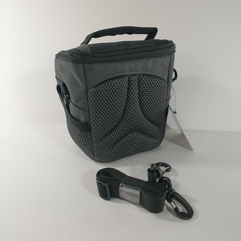 Polaroid The Button Instant Film Camera With Camera Case Tested