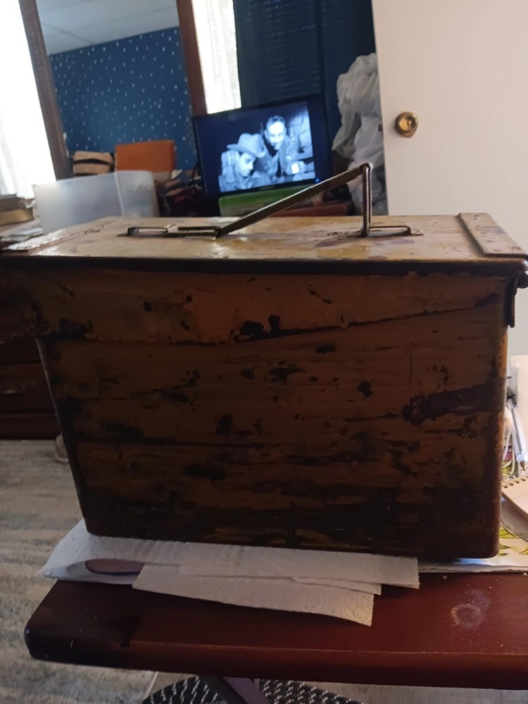 Vintage Painted And Rusty Ammo  Box. Very Used