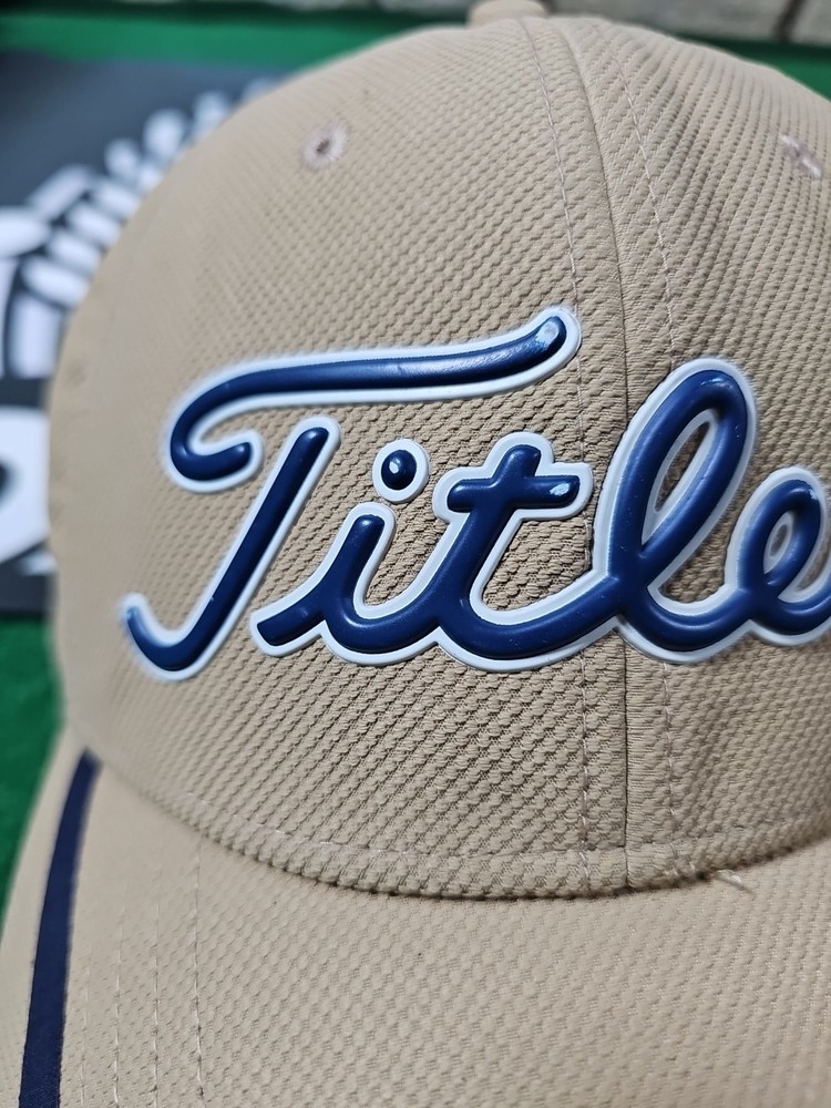 Titleist A-Flex Fitted Golf Hat Cap / Tan/Navy Blue / Fitted Small/Medium