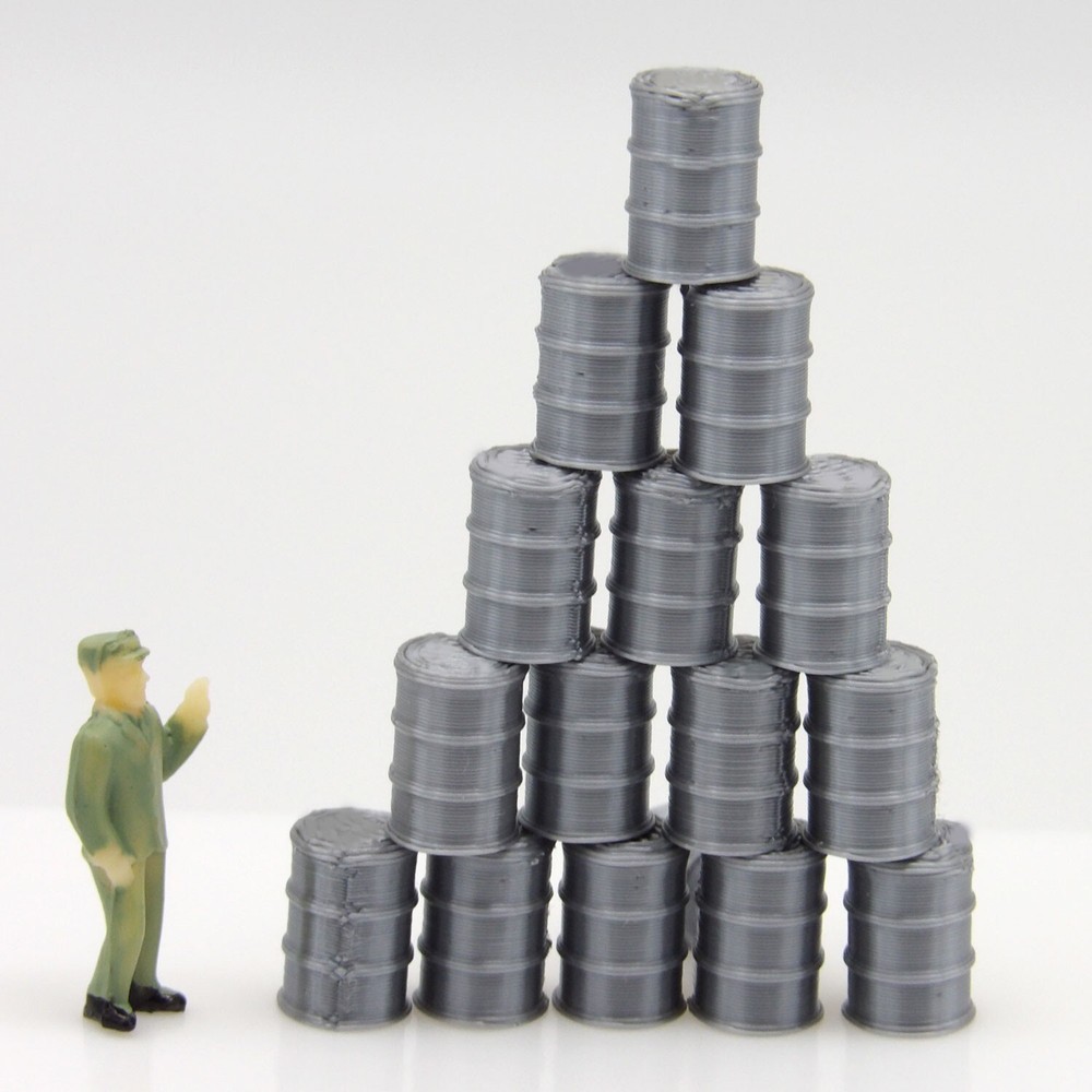 HO Scale Pallets & Drums - 20 Silver Drums & 12 Pallettes - Loading Dock