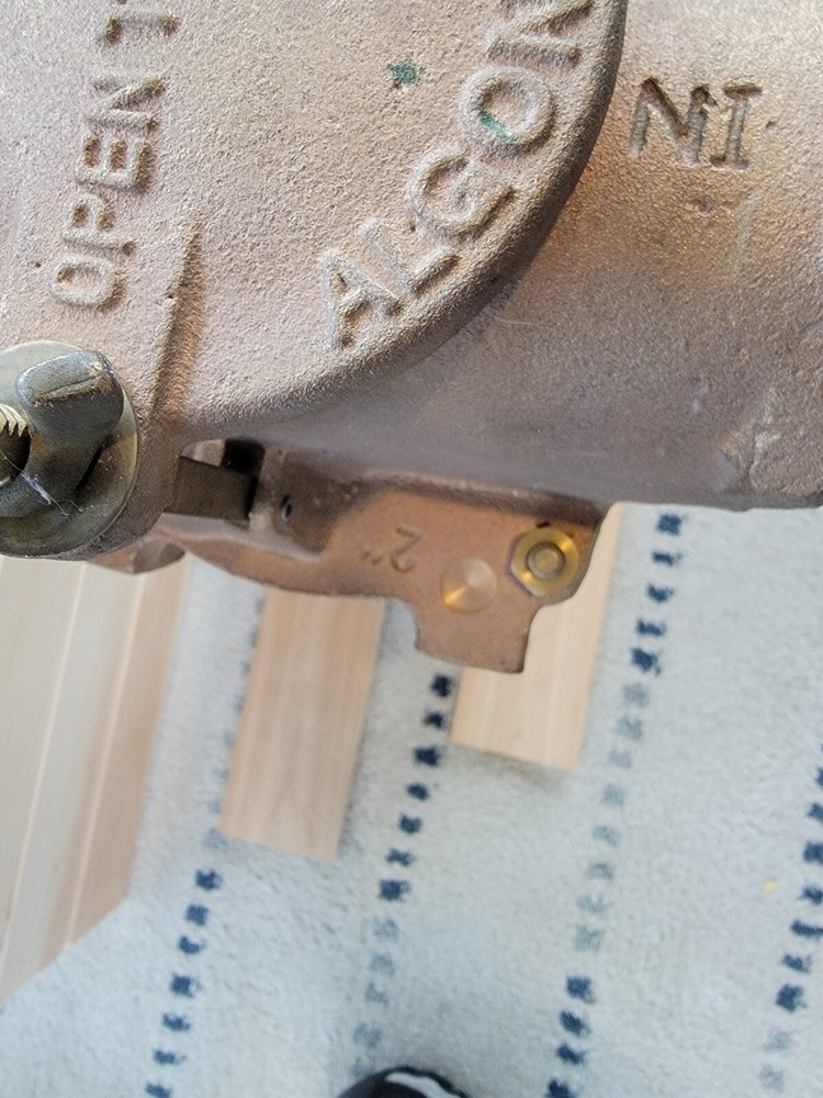 2" Buck Algonquin bronze sea strainer