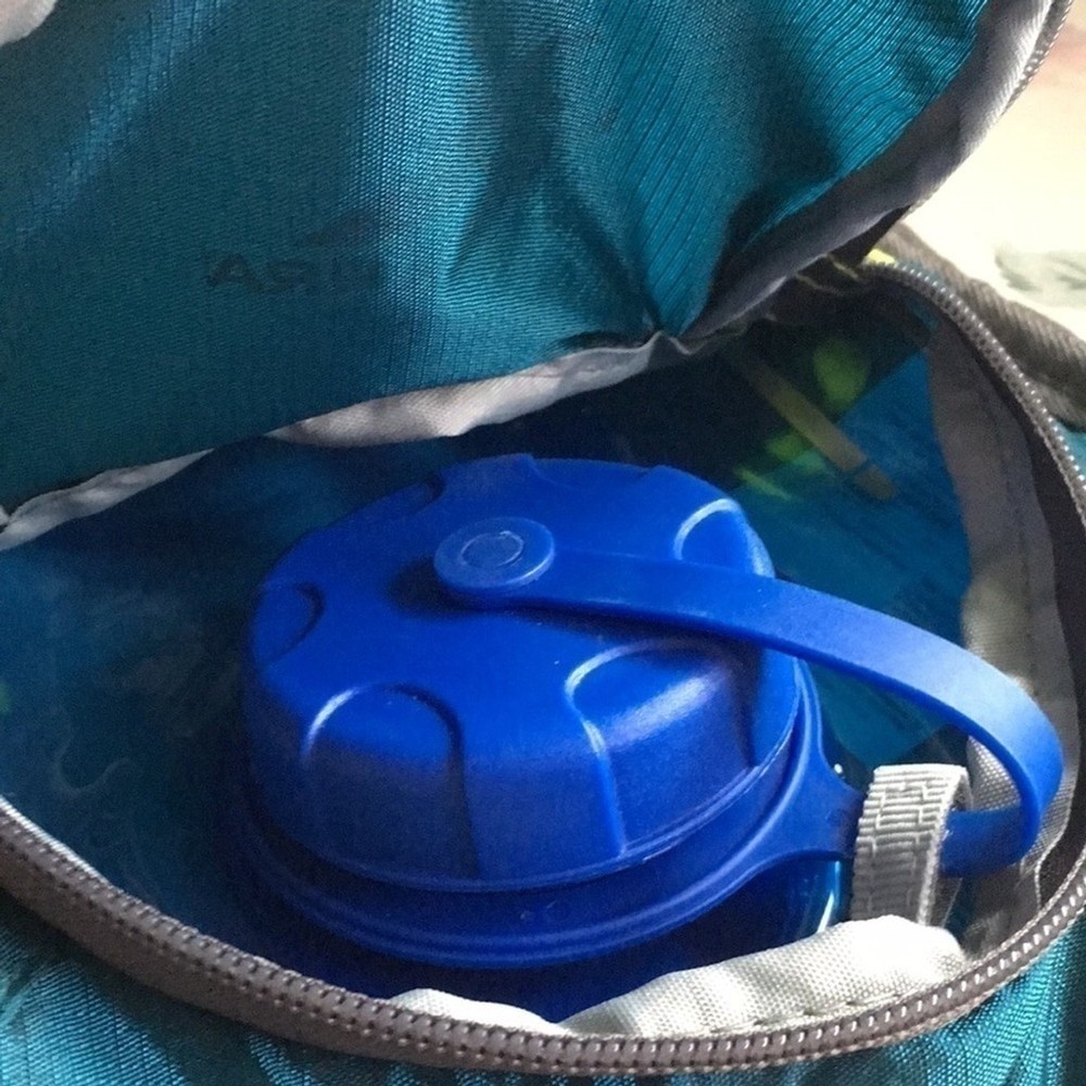 HIGH SIERRA HYDRAHIKE 2L Hydration Backpack Bag