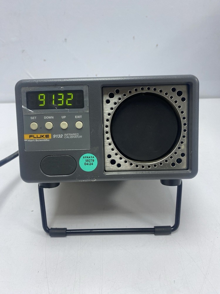 FLUKE 9132 PORTABLE IR INFRARED CALIBRATOR