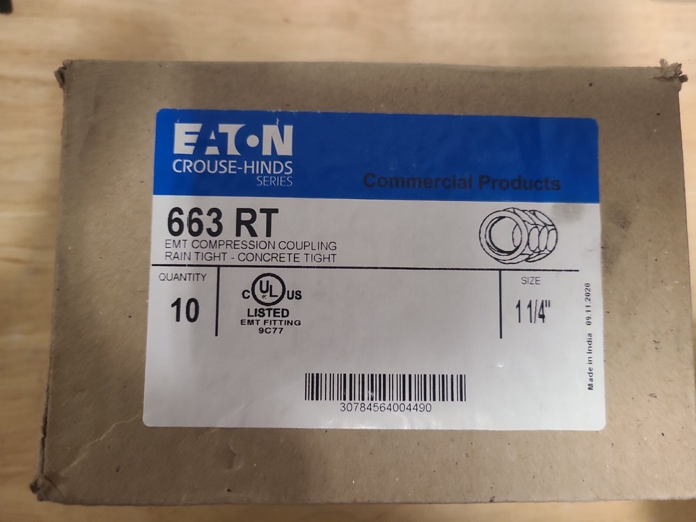 EATON 663 - 1-1/4" STL Concrete Tight Coupling Raintight 10 pack