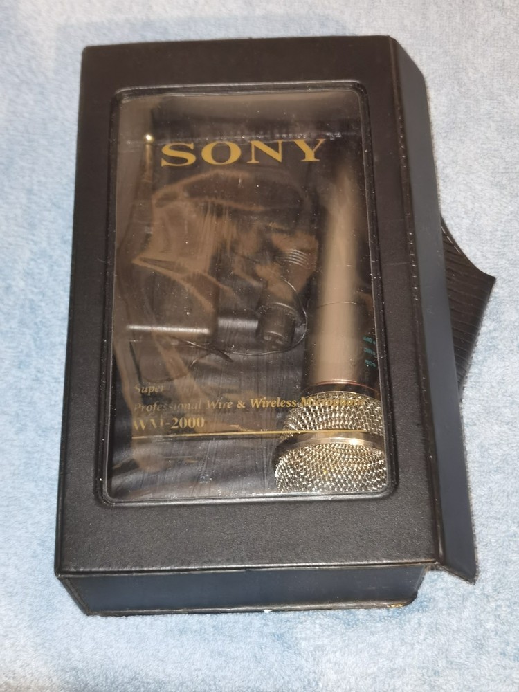 Vintage Sony WM2000 Wired/Wireless Microphone With Transmitter. Read Description