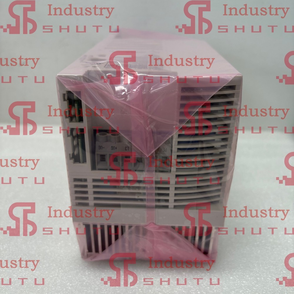 1pcs lenze E82EV302K4C E82EV302_4C Frequency changer Expedited Shipping