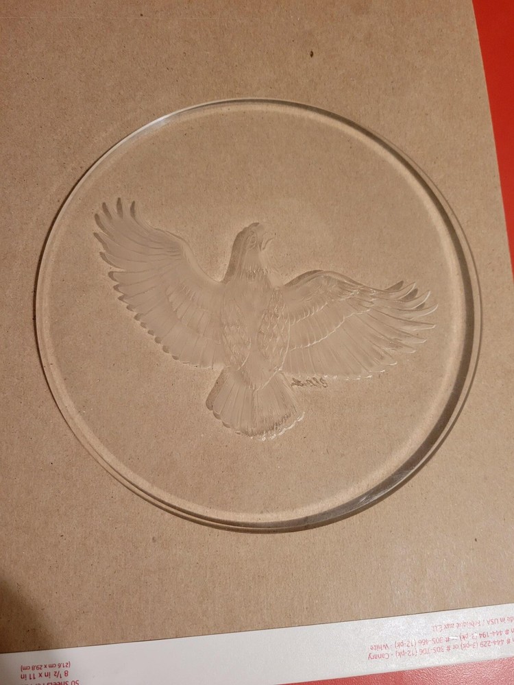 acrylic trinket box with etched eagle 7" round