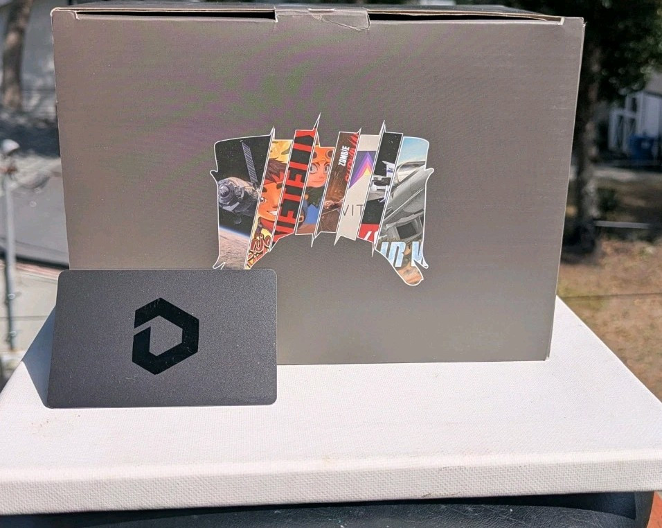 DESTEK V5 VR Headset with Bluetooth Controller